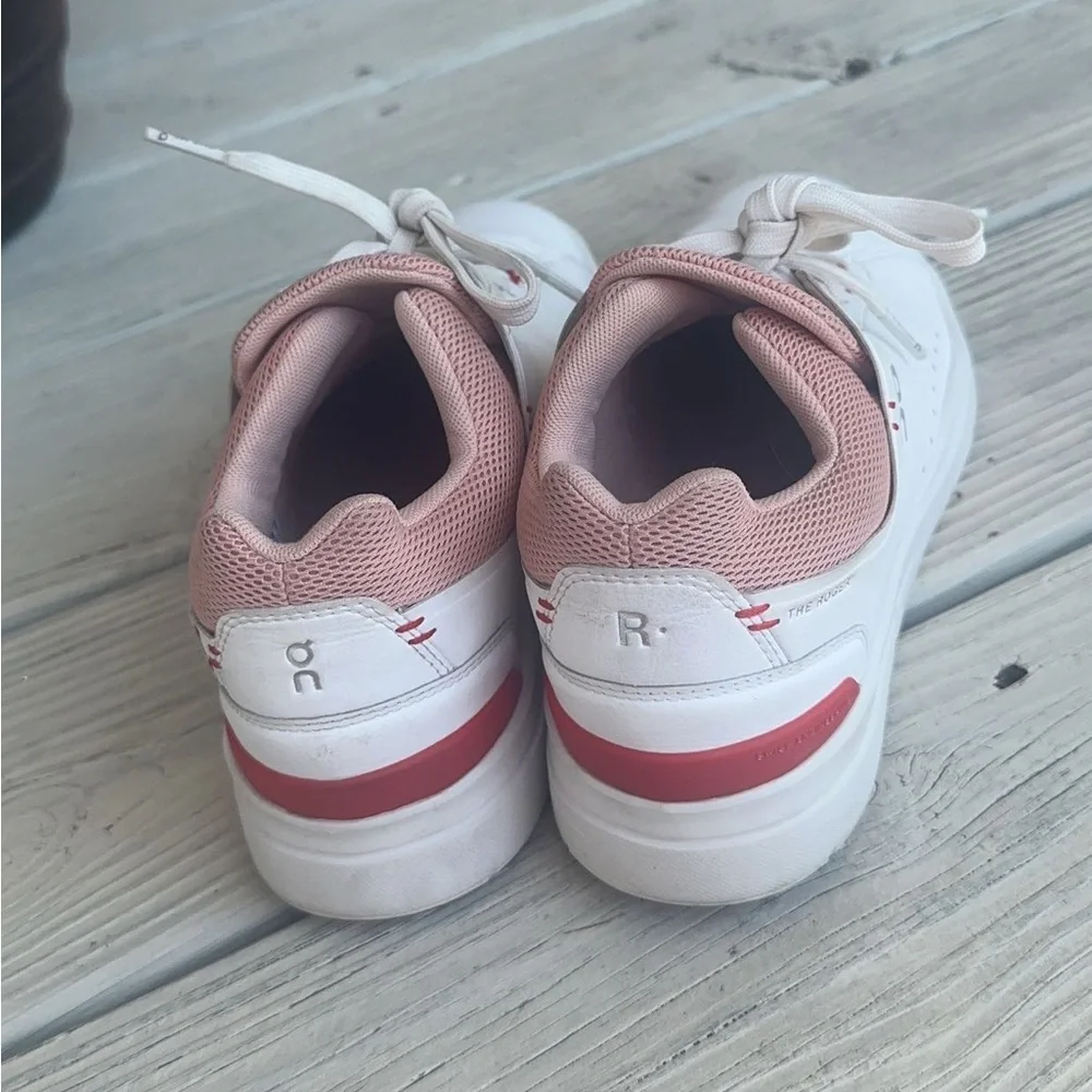 on cloud running the roger advantage - Picture 2 of 7